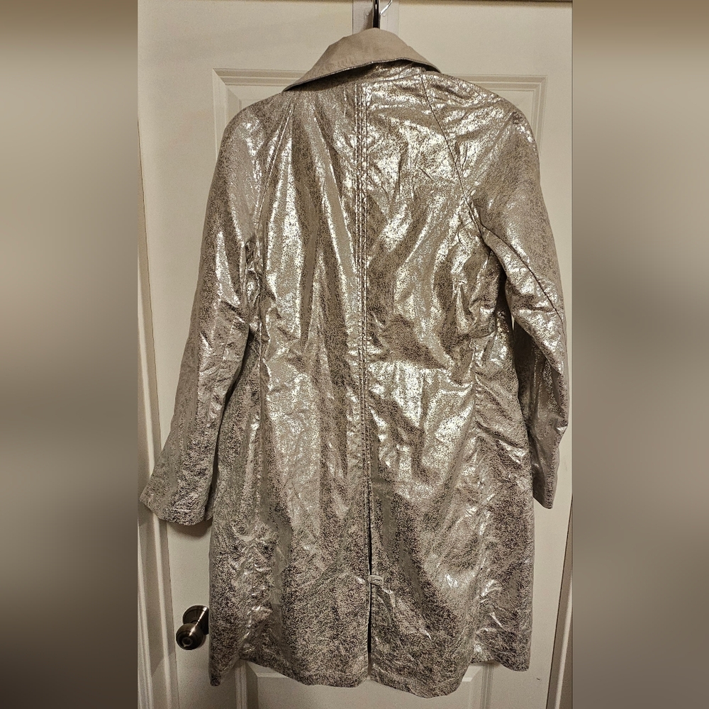 Issac Mizrahi Silver Metallic Women's Coat - Picture 8 of 9
